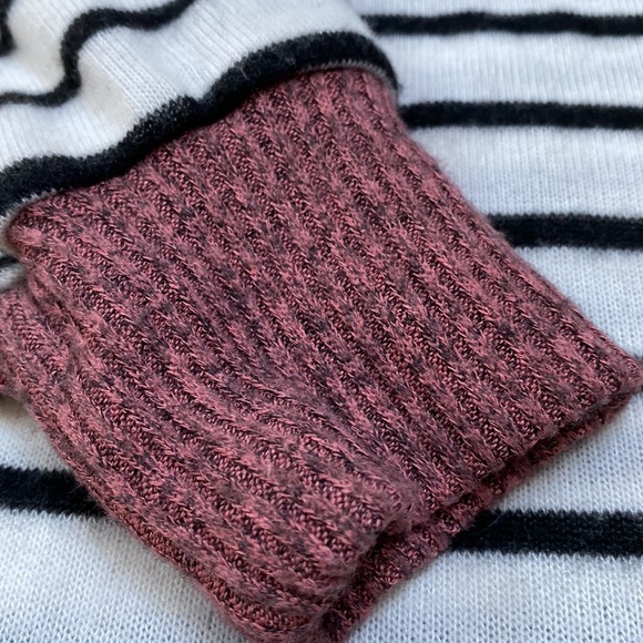 Staccato Hacci Striped Top 💗 White Black & Mauve - Picture 10 of 14